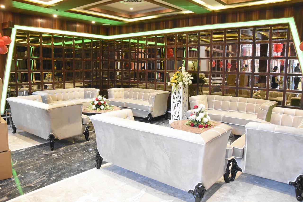 Costa Riviera Hotel Váránaszi Kültér fotó