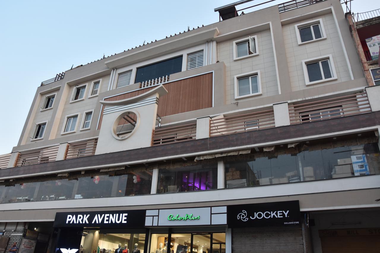 Costa Riviera Hotel Váránaszi Kültér fotó