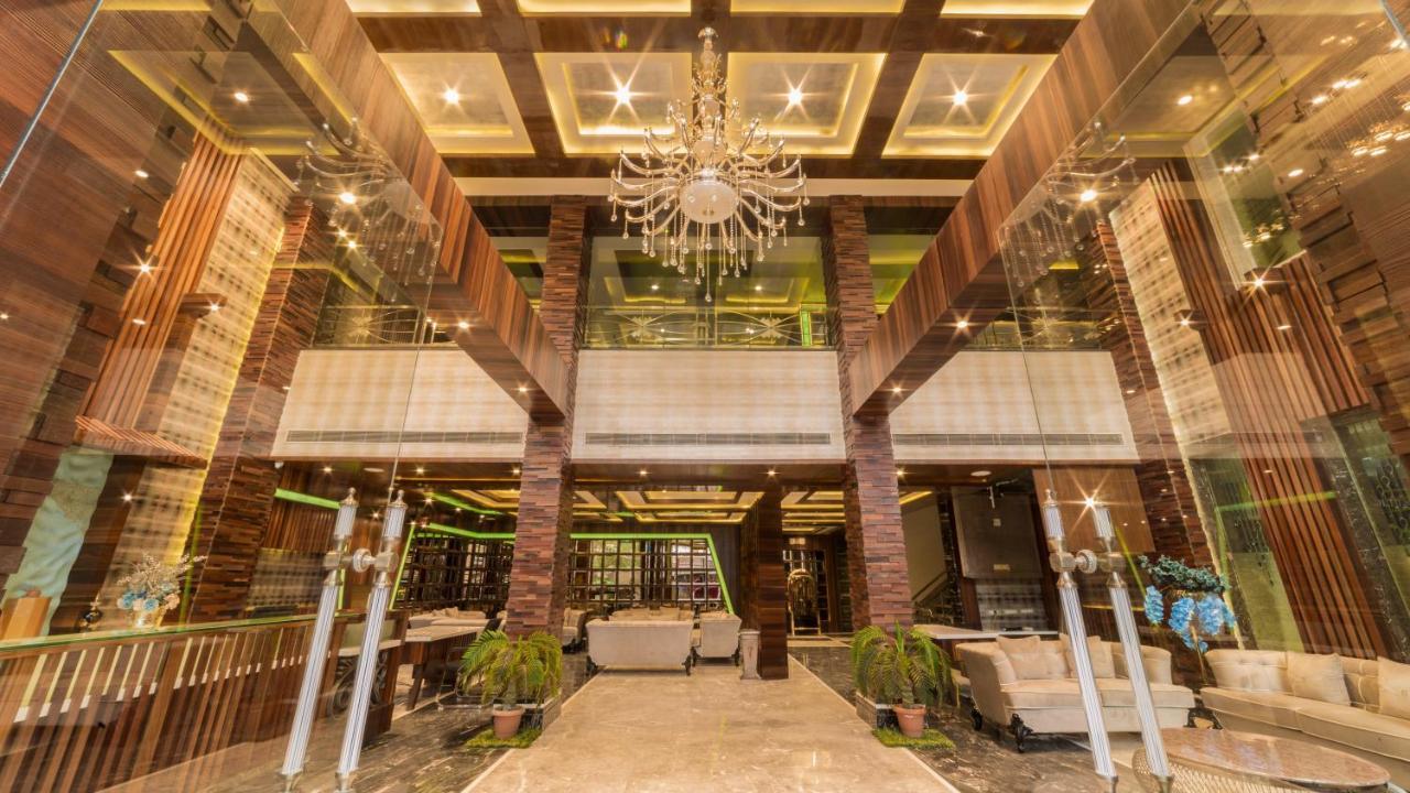 Costa Riviera Hotel Váránaszi Kültér fotó
